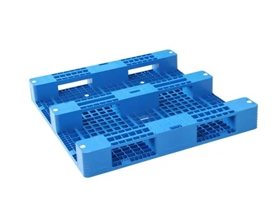 Palettes en plastique rackables